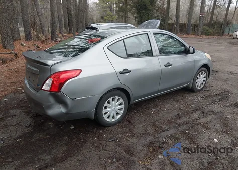 2014 Nissan Versa 1.6 S+ z USA, uszkodzony, nr VIN 3N1CN7AP4EL854294